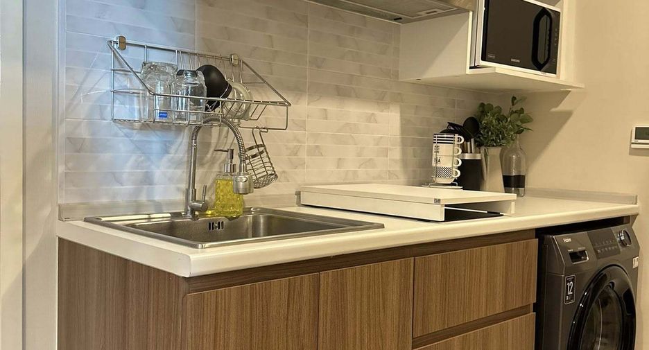 Condo en alquiler de 2 habitaciones en Lat Phrao, Bangkok