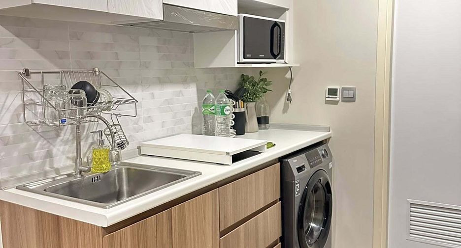 Condo en alquiler de 2 habitaciones en Lat Phrao, Bangkok