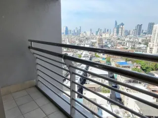 For rent 2 bedrooms condo in Yan Nawa, Bangkok