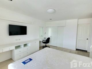 For rent 2 bedrooms condo in Yan Nawa, Bangkok