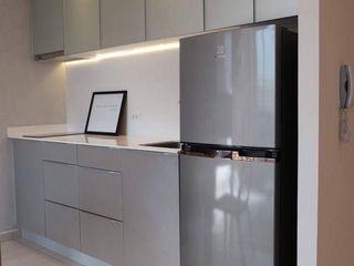 For rent studio condo in Khlong Toei, Bangkok