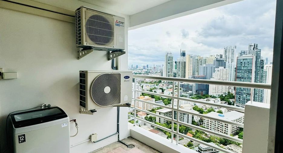 For rent 1 bed condo in Khlong Toei, Bangkok