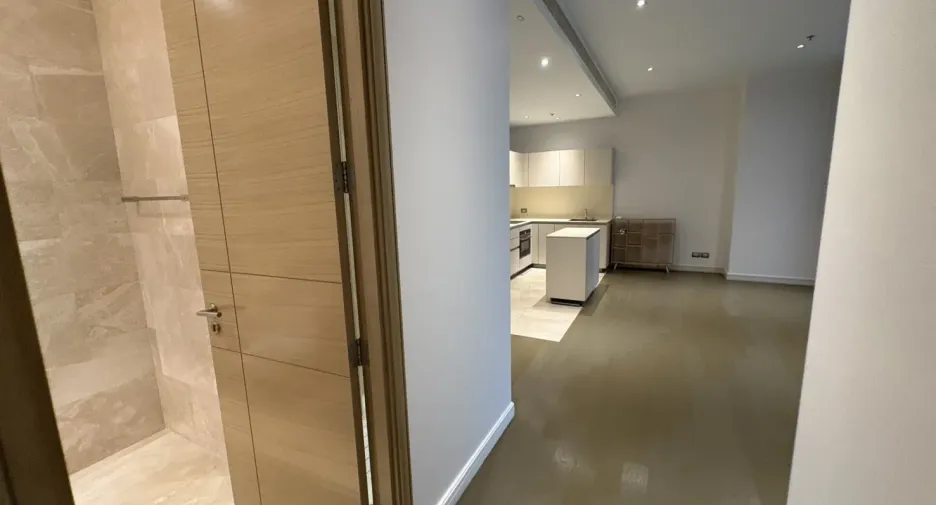 Condo en alquiler de 2 habitaciones en Pathum Wan, Bangkok