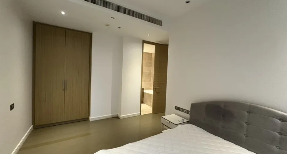 Condo en alquiler de 2 habitaciones en Pathum Wan, Bangkok