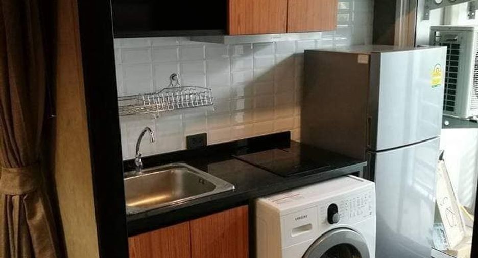 For rent 1 bed condo in Phra Khanong, Bangkok
