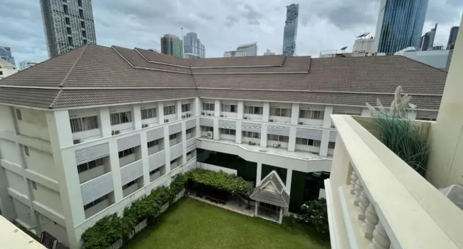 For rent 1 bed condo in Bang Rak, Bangkok