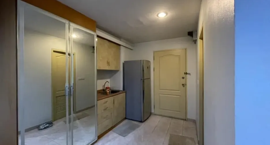 For rent 1 bed condo in Bang Rak, Bangkok