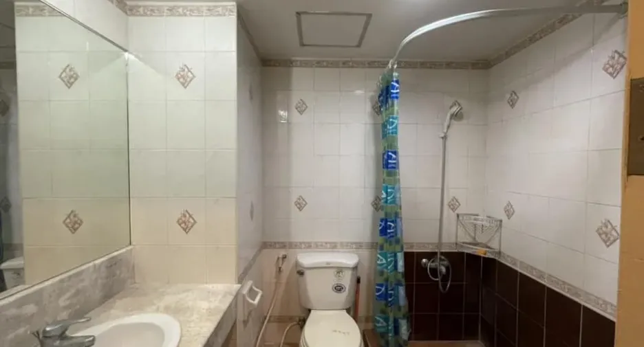 For rent 1 bed condo in Bang Rak, Bangkok