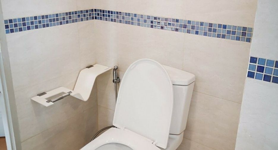 For rent 1 bed condo in Huai Khwang, Bangkok