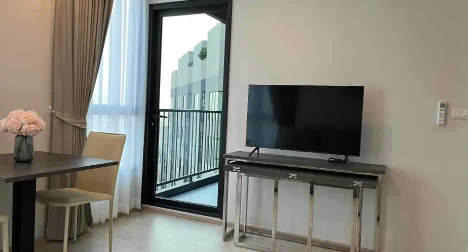 Condo en alquiler de 1 habitaciones en Bang Na, Bangkok