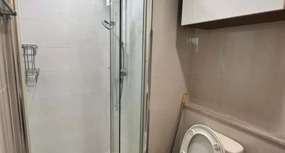 For rent 2 bedrooms condo in Yan Nawa, Bangkok
