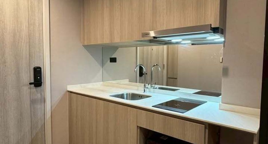 For rent 1 bed condo in Khlong San, Bangkok