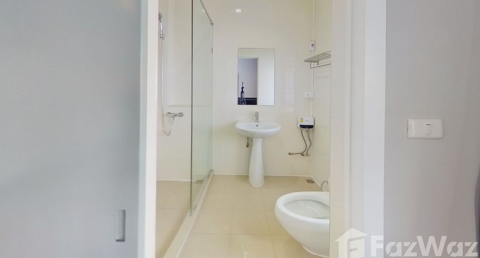 For rent 2 bedrooms condo in Pathum Wan, Bangkok