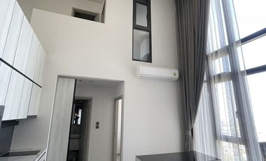 Condo en alquiler de 2 habitaciones en Phra Khanong, Bangkok