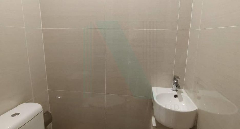 For rent studio condo in Khlong Toei, Bangkok