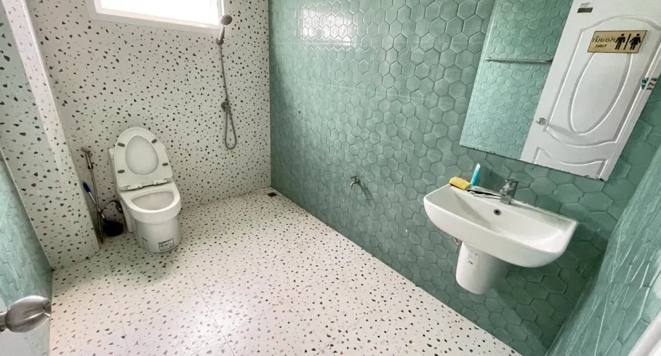 For rent 9 bedrooms office in Suan Luang, Bangkok