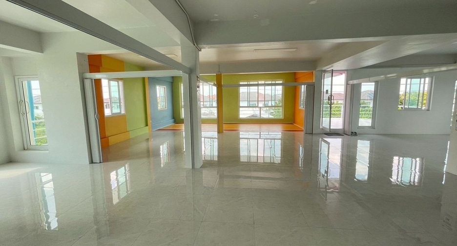 For rent 9 bedrooms office in Suan Luang, Bangkok