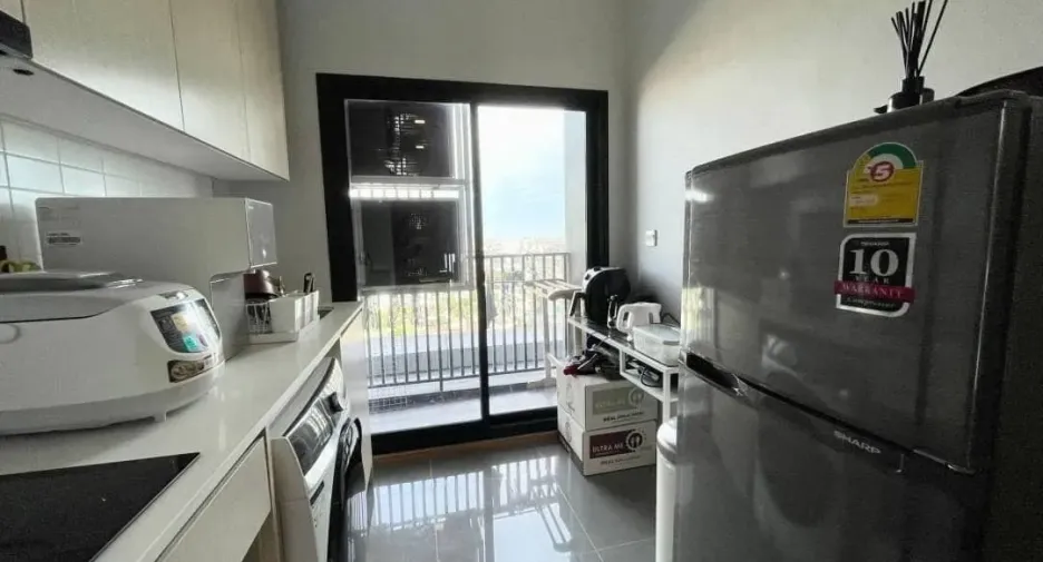 For rent 2 bedrooms condo in Bang Kapi, Bangkok
