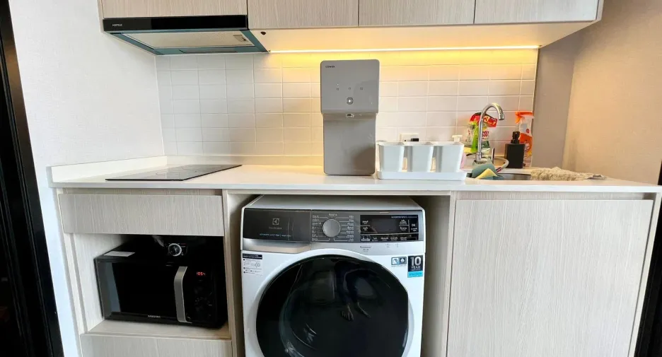 For rent 2 bedrooms condo in Bang Kapi, Bangkok