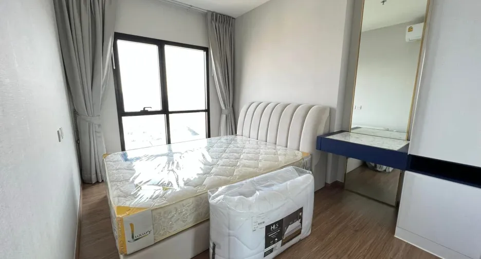 For rent 2 bedrooms condo in Bang Kapi, Bangkok