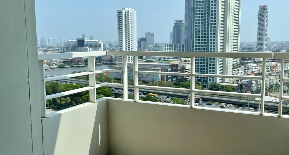 For rent 1 bed condo in Khlong San, Bangkok