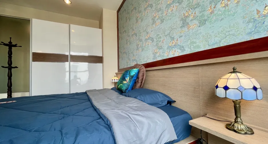 For rent 1 bed condo in Khlong San, Bangkok