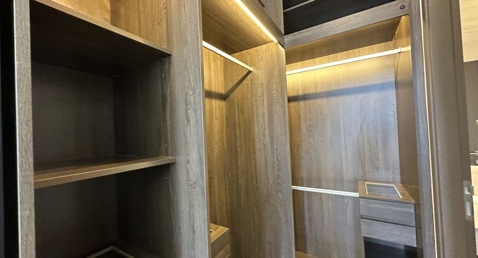 Wohnung zur Miete mit 1 Zimmer in Watthana, Bangkok