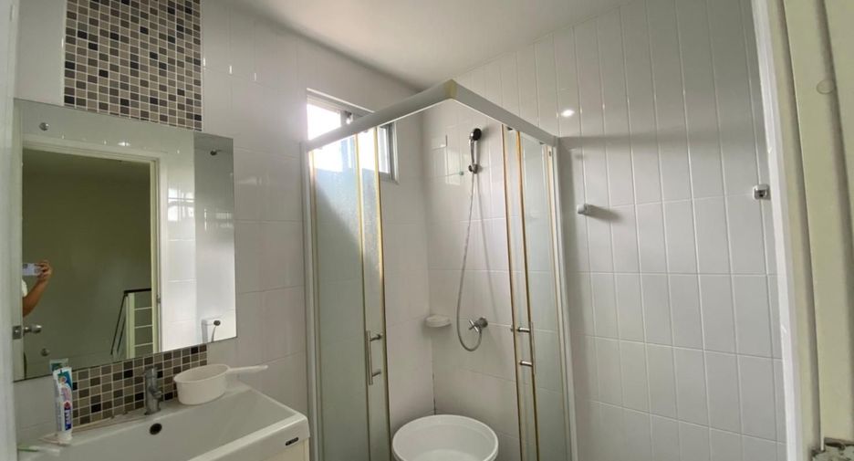 For rent 3 bedrooms townhouse in Min Buri, Bangkok