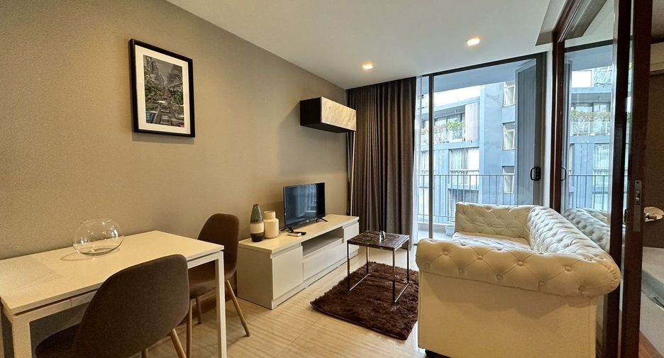 For rent 1 bed condo in Watthana, Bangkok