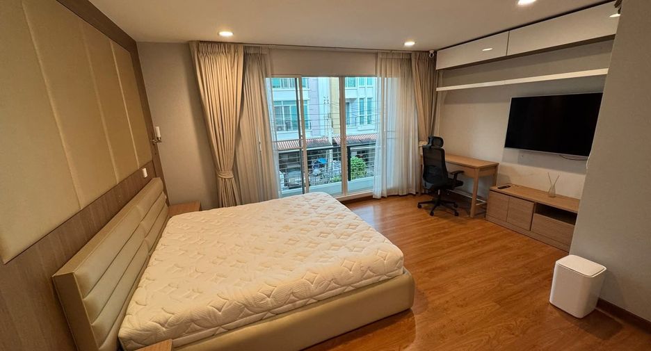 Casa en alquiler de 3 habitaciones en Chom Thong, Bangkok