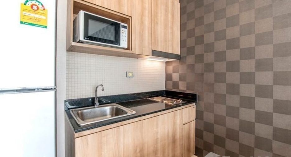 For rent 2 bedrooms condo in Ratchathewi, Bangkok