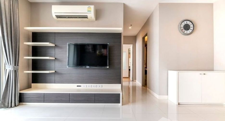 For rent 2 bedrooms condo in Ratchathewi, Bangkok