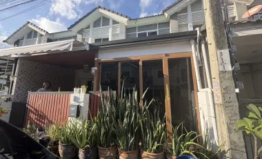 For rent 3 ベッドルーム townhouse in Saphan Sung, Bangkok