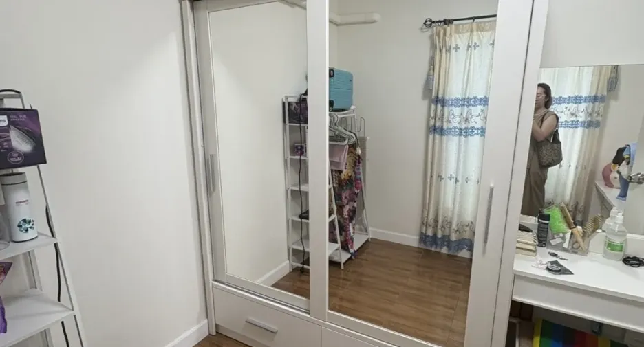 For rent 3 bedrooms townhouse in Saphan Sung, Bangkok