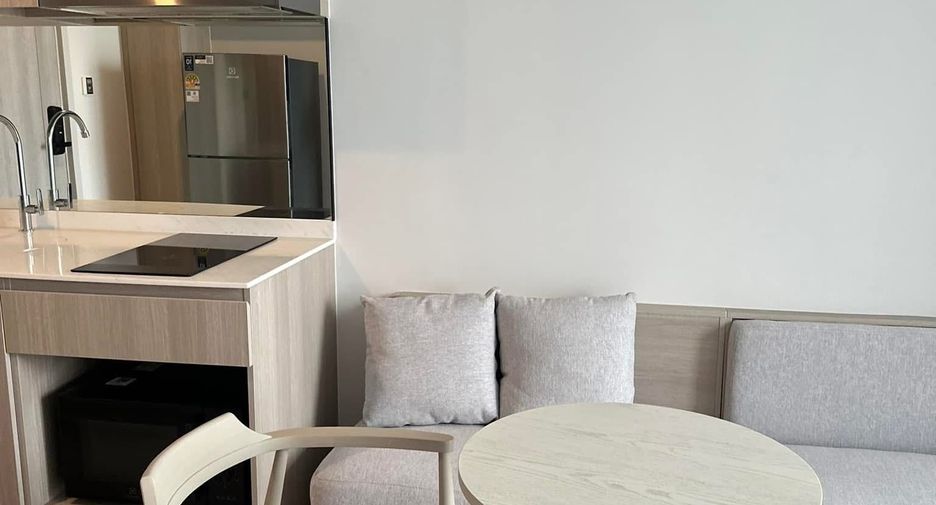 For rent 1 bed condo in Khlong San, Bangkok