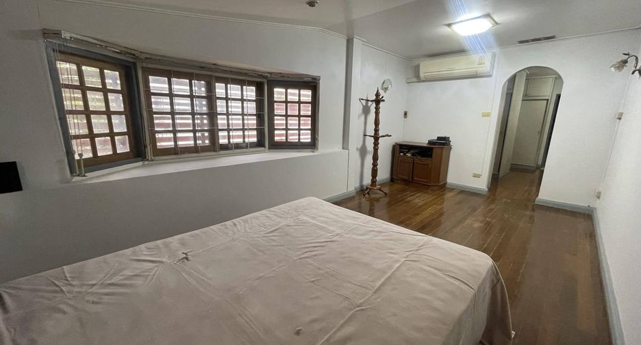 For rent 3 bedrooms house in Lak Si, Bangkok