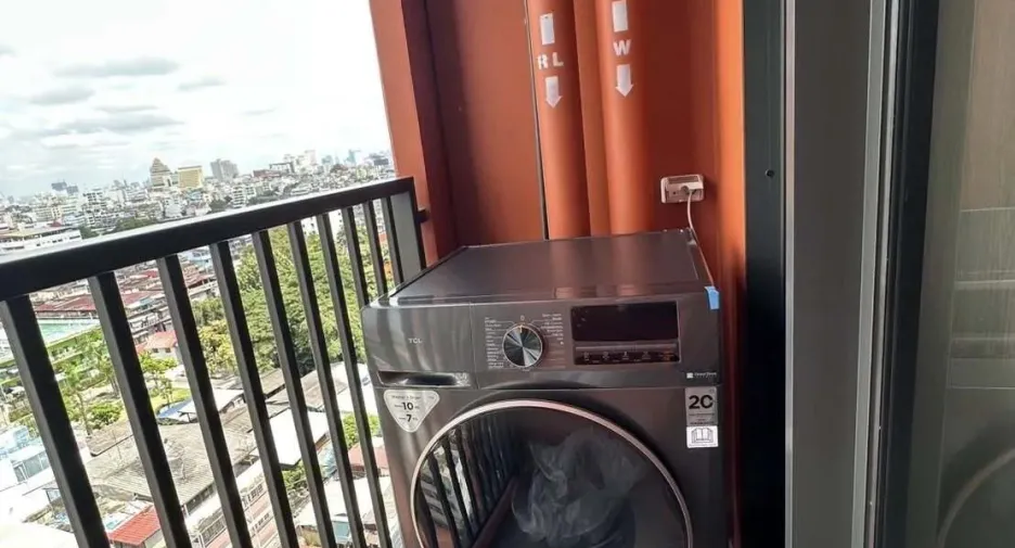 Wohnung zur Miete mit 1 Zimmer in Khlong San, Bangkok