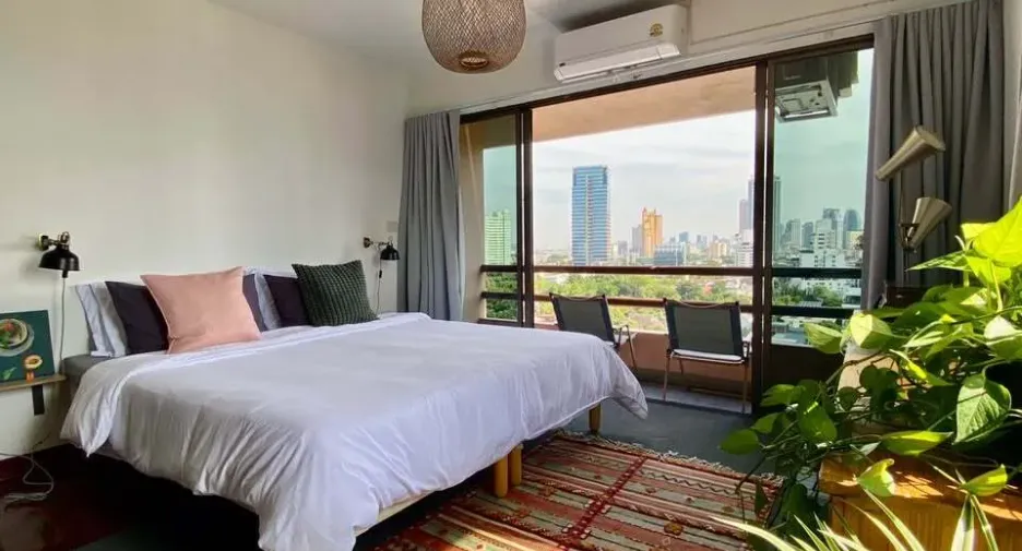 For rent 1 bed condo in Phaya Thai, Bangkok