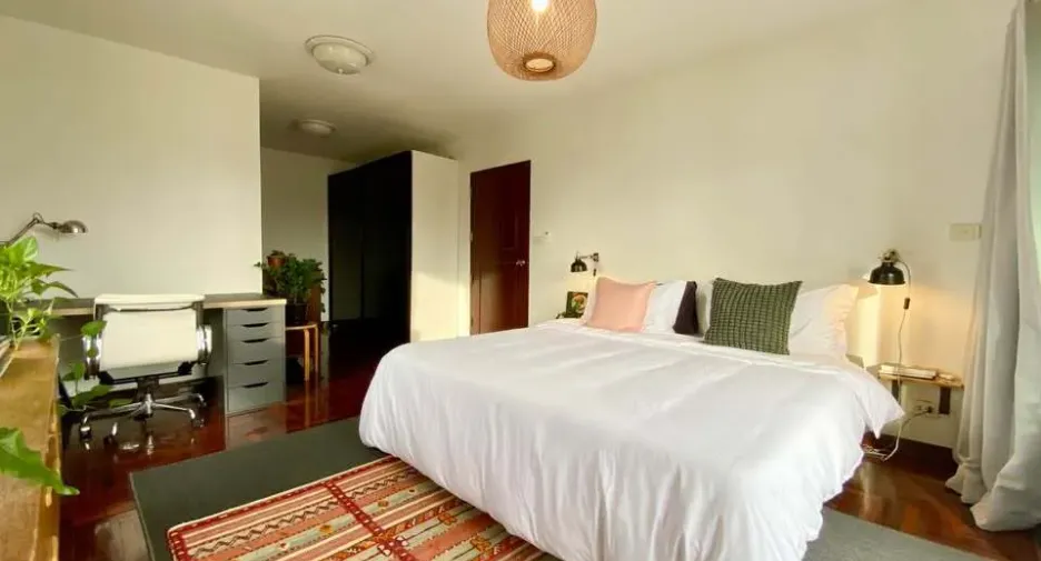 For rent 1 bed condo in Phaya Thai, Bangkok