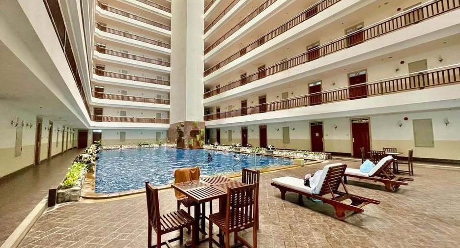 For rent studio condo in Sathon, Bangkok