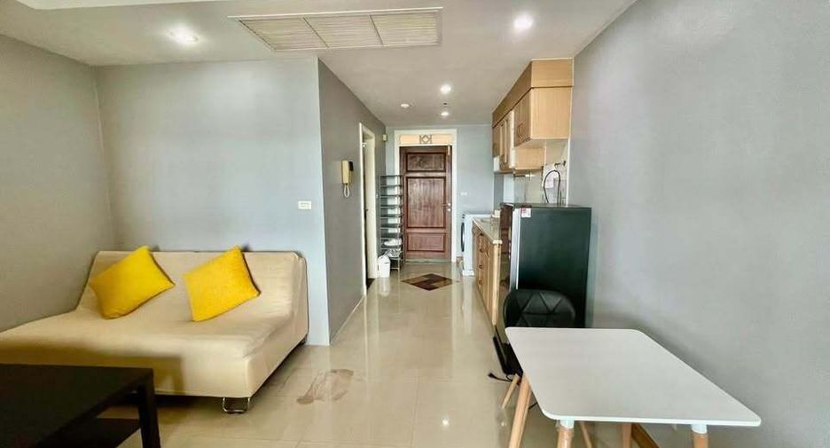 For rent studio condo in Sathon, Bangkok