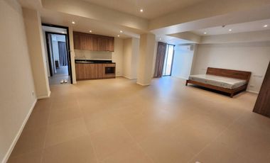 À louer studio appartement à Bang Rak, Bangkok