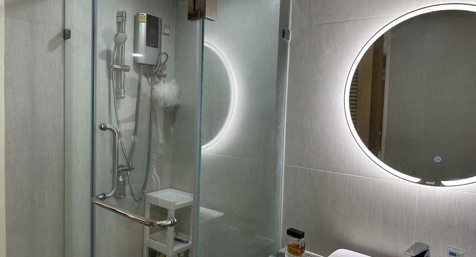 For rent 1 bed condo in Phaya Thai, Bangkok
