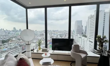 For rent 2 bedrooms condo in Huai Khwang, Bangkok