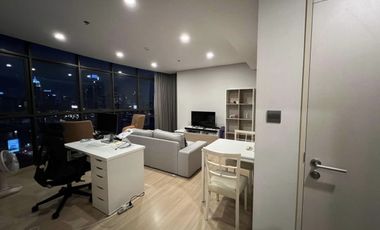 À louer 2 chambres condo à Watthana, Bangkok