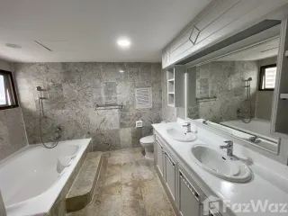 For rent 3 bedrooms apartment in Watthana, Bangkok