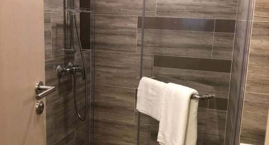 For rent 1 bed condo in Huai Khwang, Bangkok