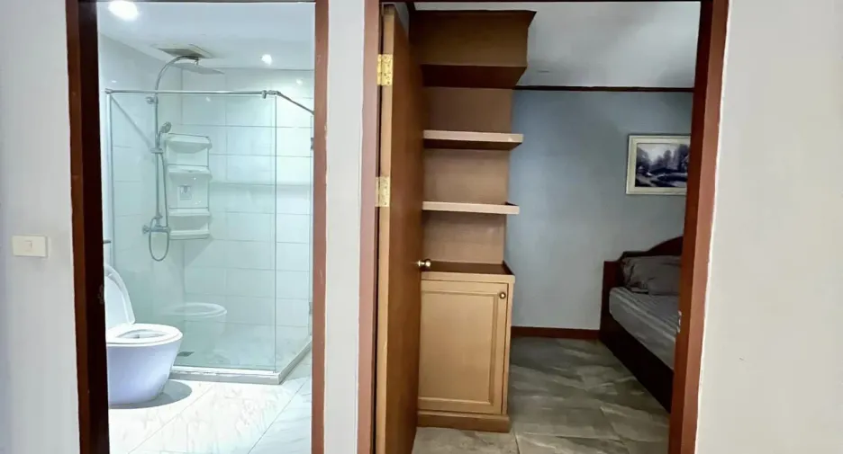 For rent 2 ベッドルーム condo in Watthana, Bangkok