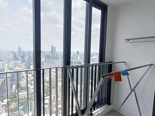 Wohnung zur Miete mit 1 Zimmer in Bang Rak, Bangkok