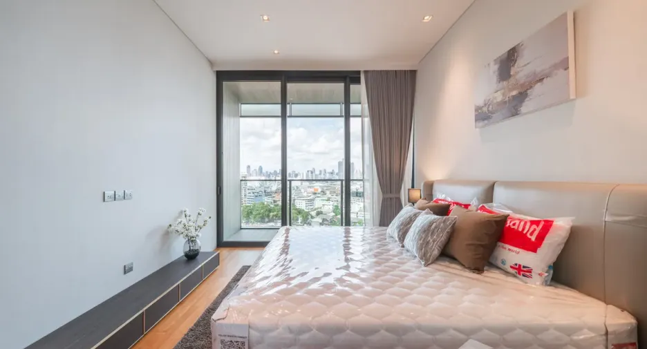 À louer 2 chambres condo à Khlong San, Bangkok